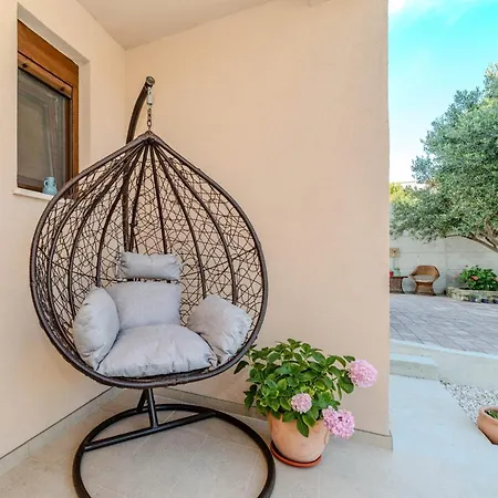 Cvita Apartamento Rtina